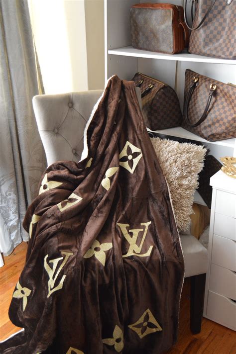lv inspired blanket